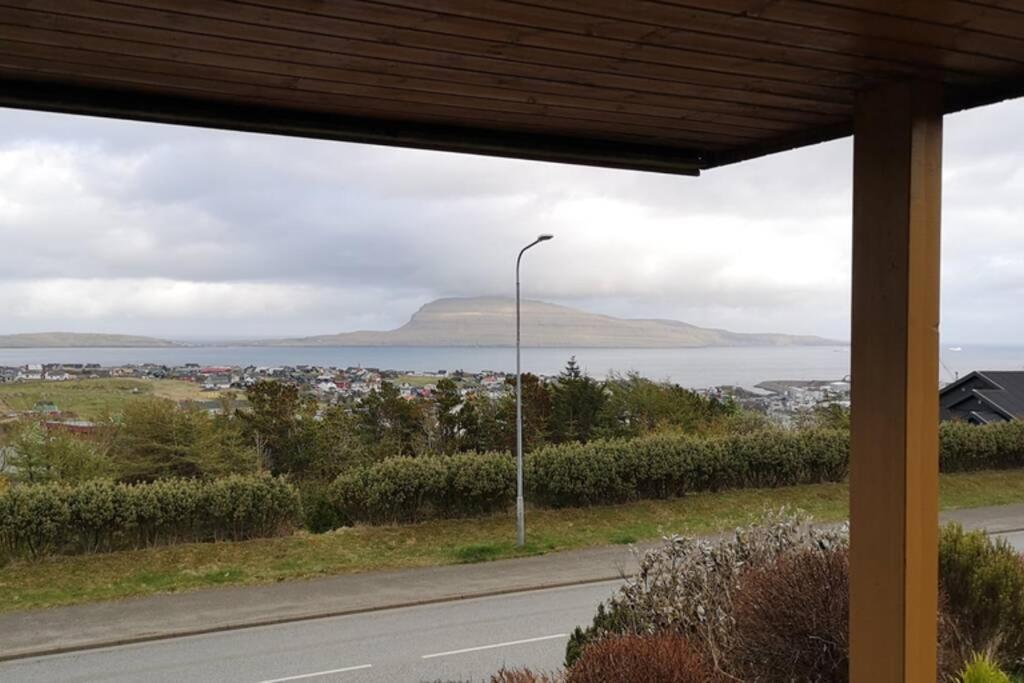 Large Apartment With Fabulous View Of Tórshavn Eksteriør billede