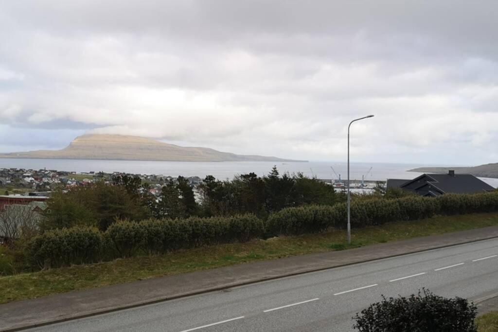 Large Apartment With Fabulous View Of Tórshavn Eksteriør billede