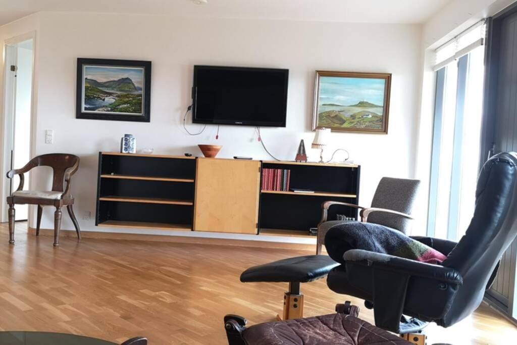 Large Apartment With Fabulous View Of Tórshavn Eksteriør billede